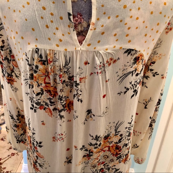 Jolt White Floral BoHo Top M Cottage Shirt Summer - Picture 6 of 6